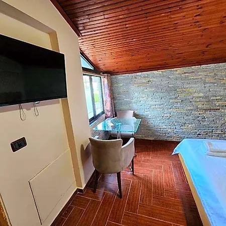 Hotel La 3*